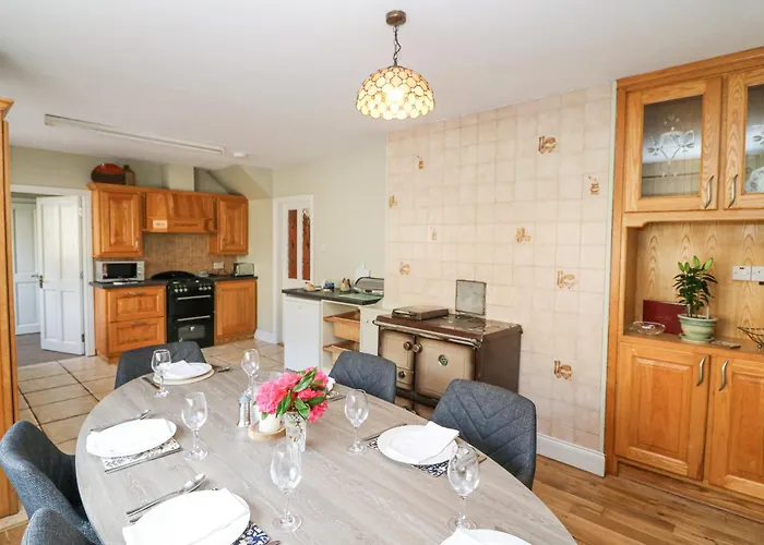 Teach Ards 度假居 *